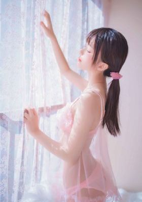 男同桌把中指伸进我的下面_BD国语影视在线观看